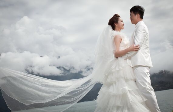 WEDDINGの記念に作りましょう♪メッセージ動画付き前撮り御朱印アルバム|スマホでアルバム作成ならPATORASUへ